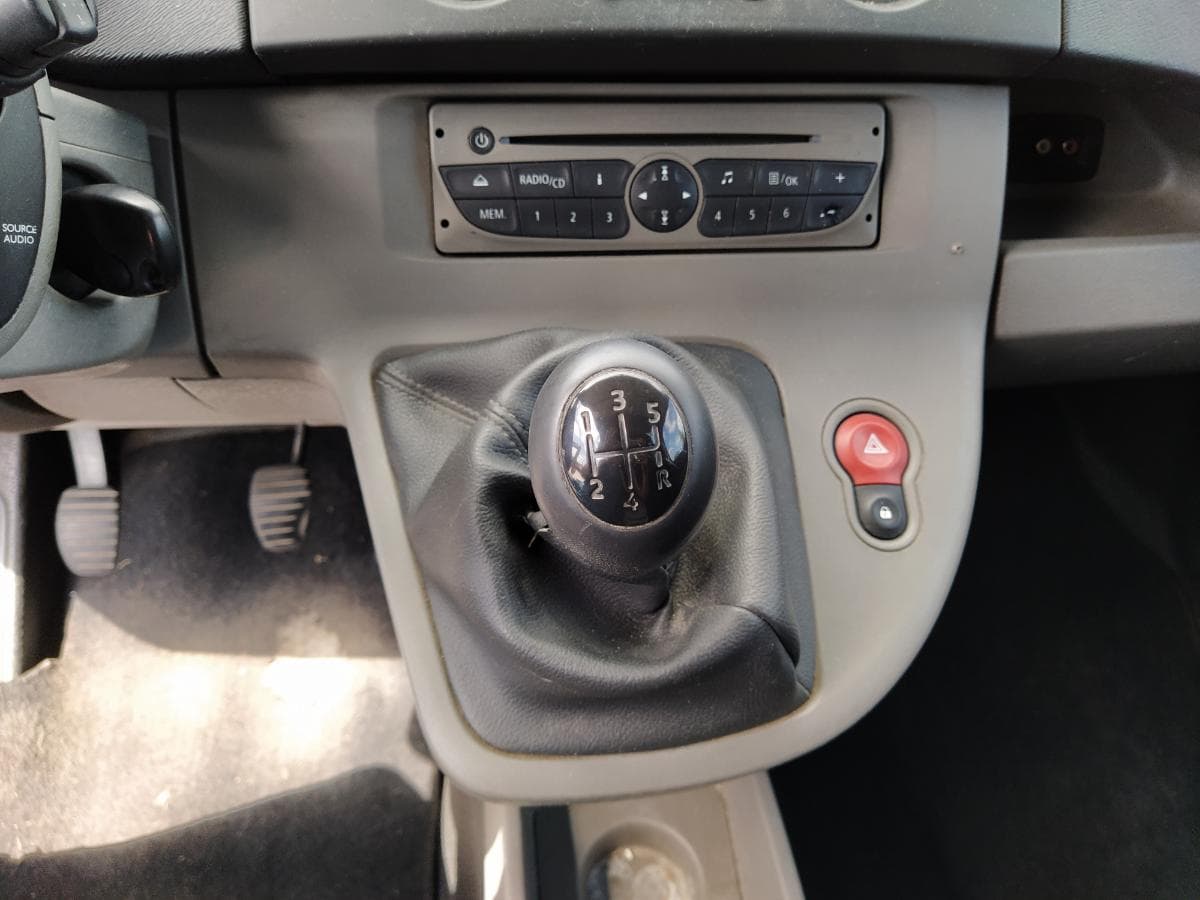 Renault kangoo 1.5 DCI · Ano 2010 — imagen 10