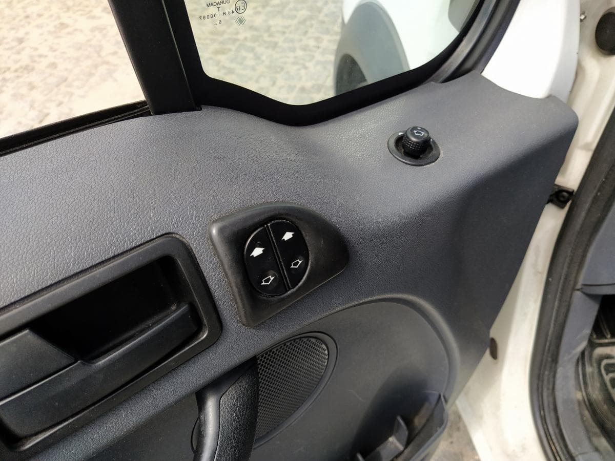 Ford Transit Connect 1.8 TDCI · Ano 2007 — imagem 12