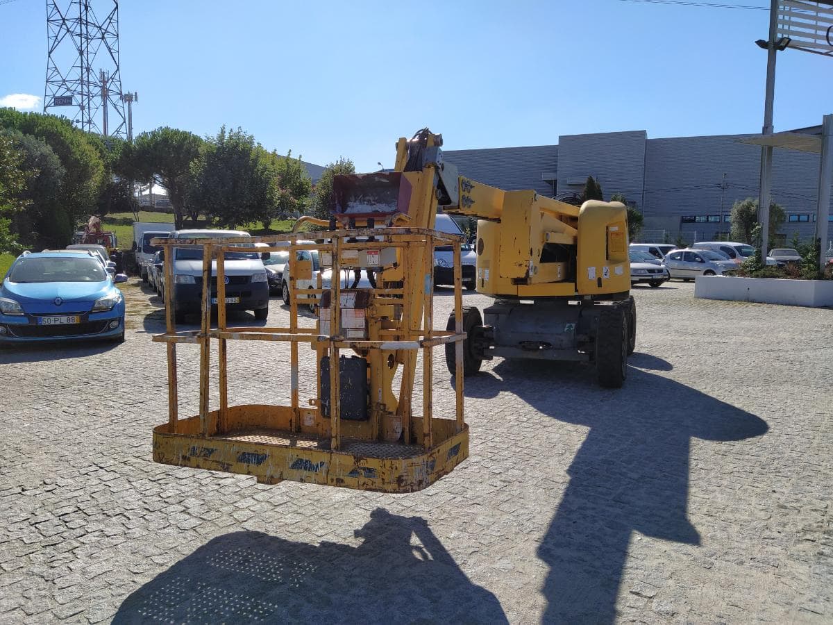 Plataforma Elevatória Haulotte HA16PE — imagen 3