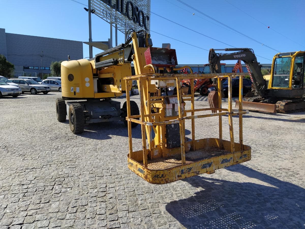 Plataforma Elevatória Haulotte HA16PE — imagen 1