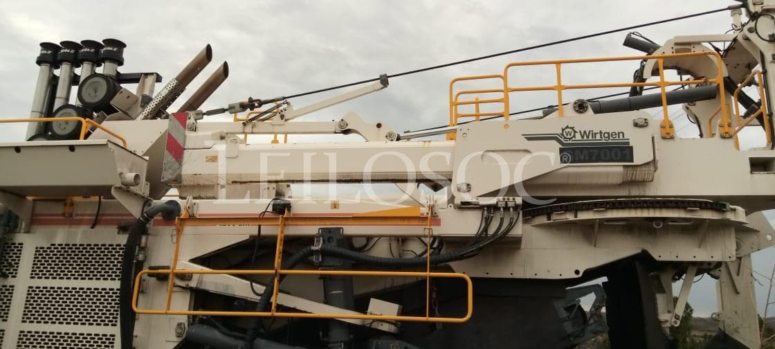 Surface Miner WIRTGEN SM4200 SM - Mineradora Contínua · — image 10