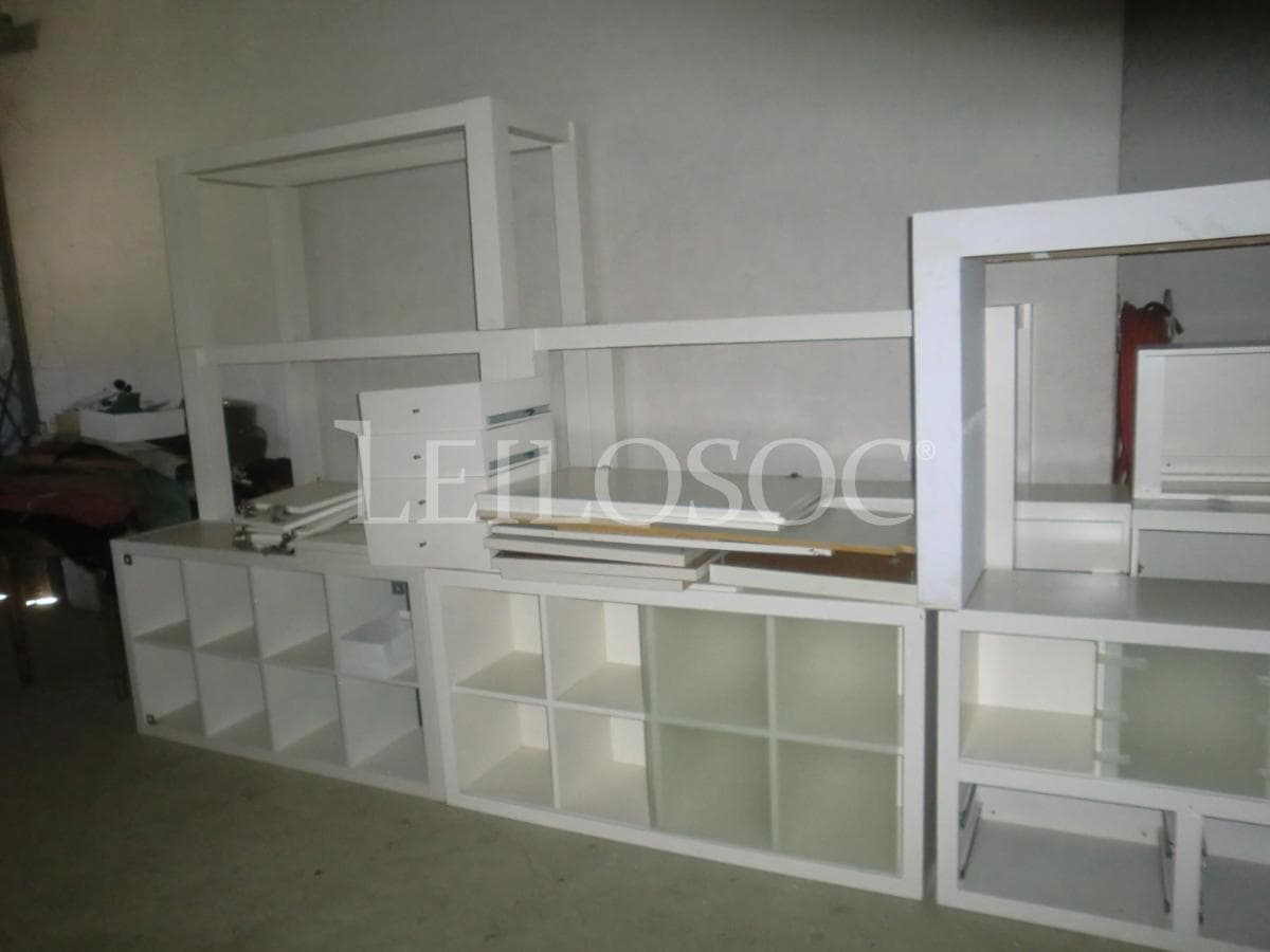 Mobiliário de Escritório + Lote de restos de pele — imagen 1