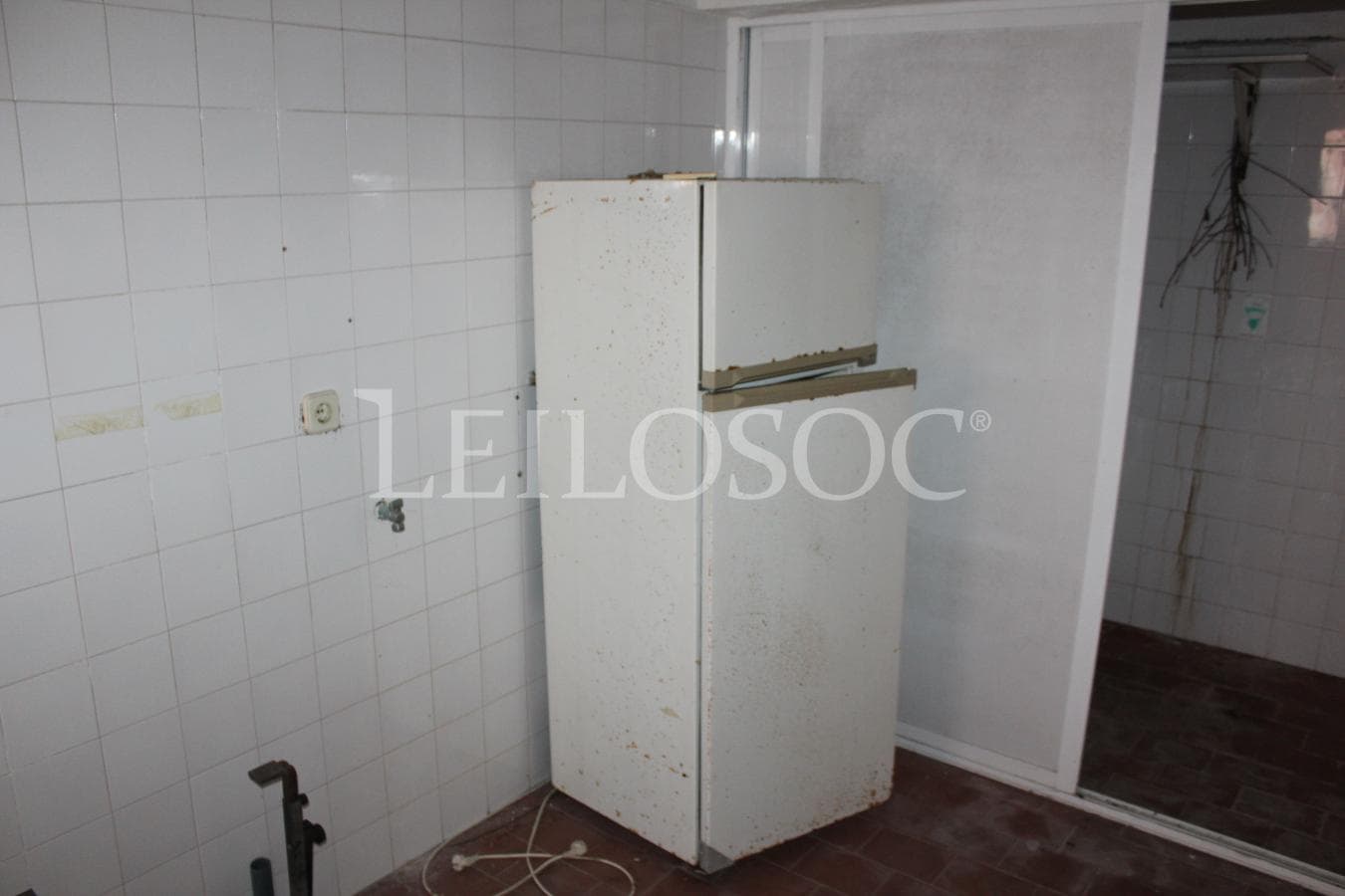 Equipamentos para Construção Civil · Materiais · Equipamento de Escritório — image 20