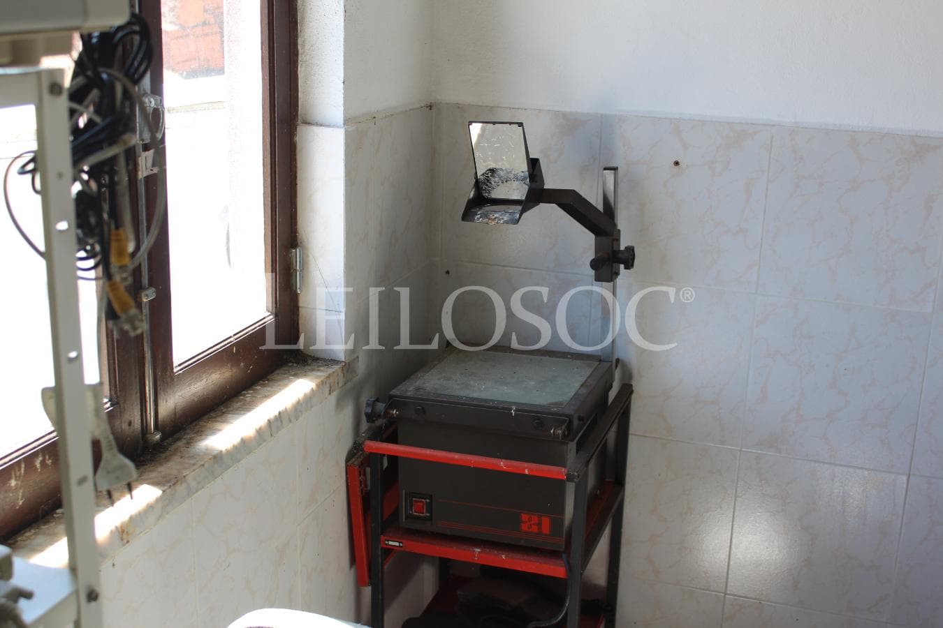 Equipamentos para Construção Civil · Materiais · Equipamento de Escritório — image 26