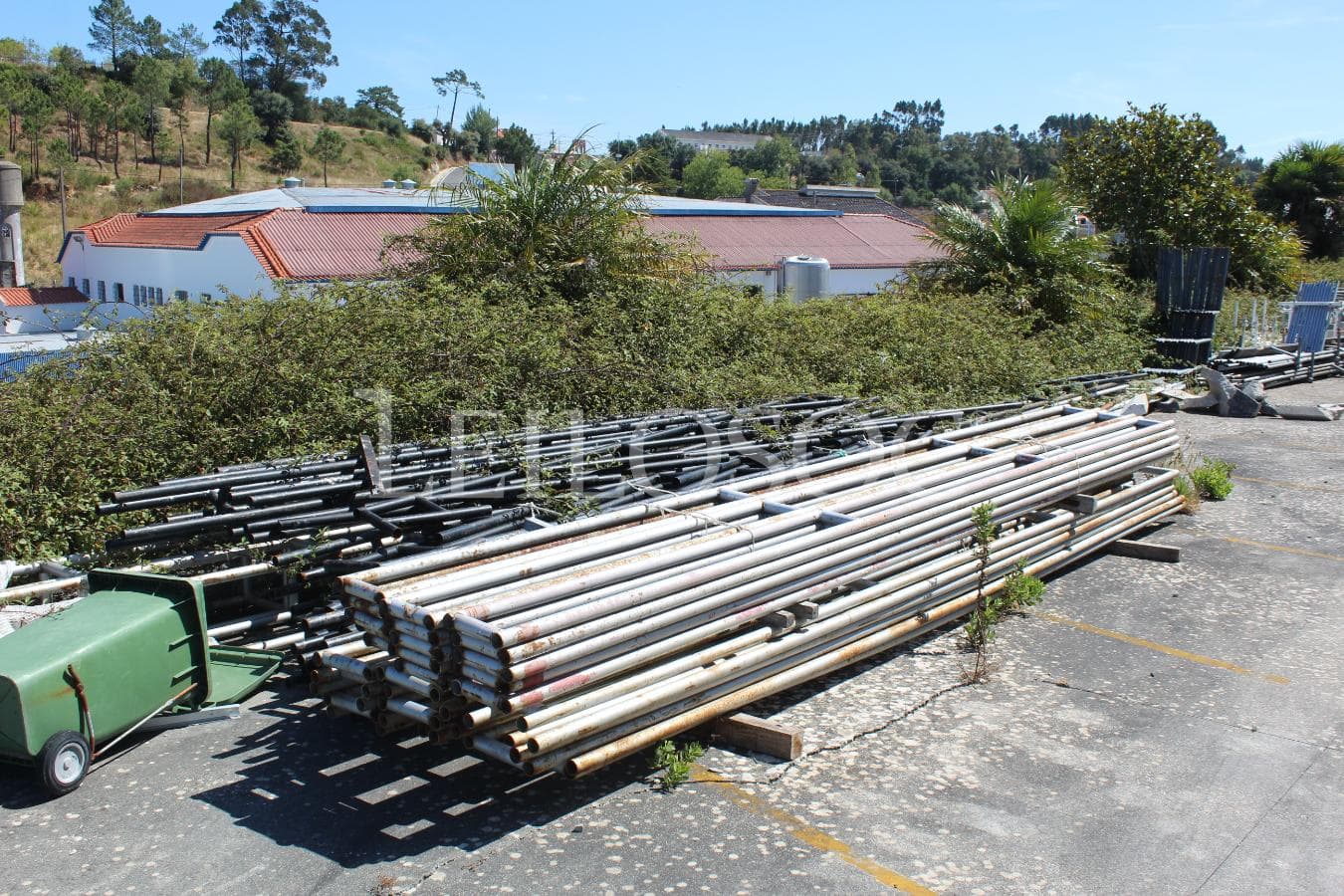 Equipamentos para Construção Civil · Materiais · Equipamento de Escritório — image 23
