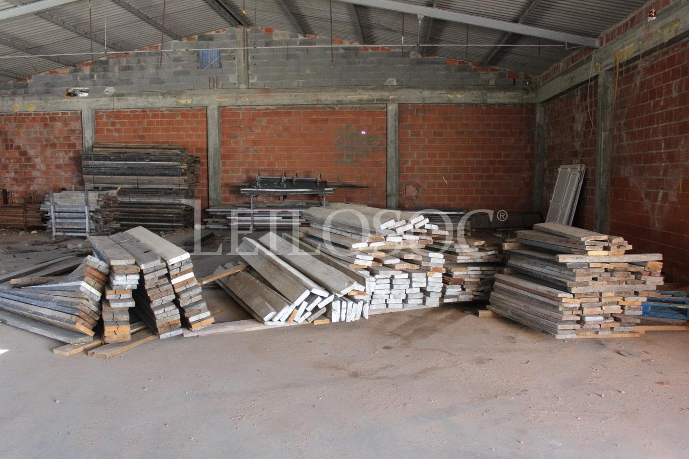 Equipamentos para Construção Civil · Materiais · Equipamento de Escritório — image 27