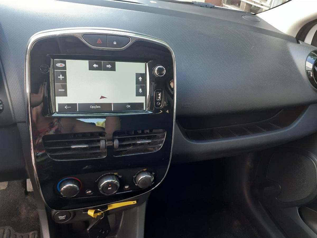 Renault Clio 1.5 DCI · Ano 2013 45-RM-39 · — image 12