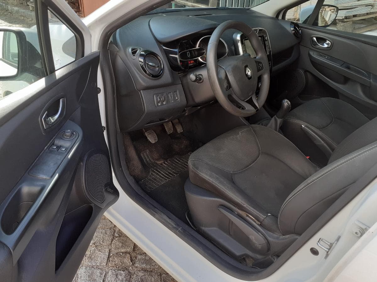 Renault Clio 1.5 DCI · Ano 2013 45-RM-39 · — image 10