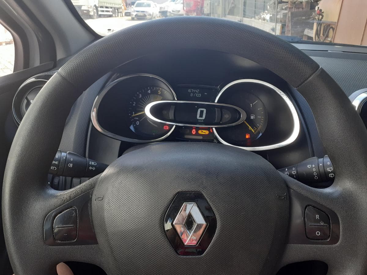 Renault Clio 1.5 DCI · Ano 2013 45-RM-39 · — image 20