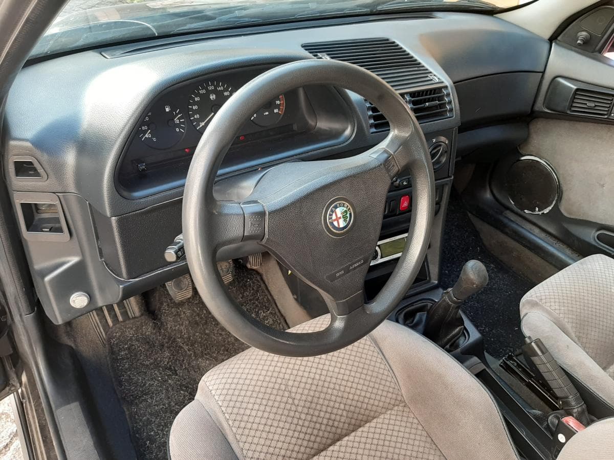 Alfa Romeo 146 1.4 ie· Ano 1996 — image 9