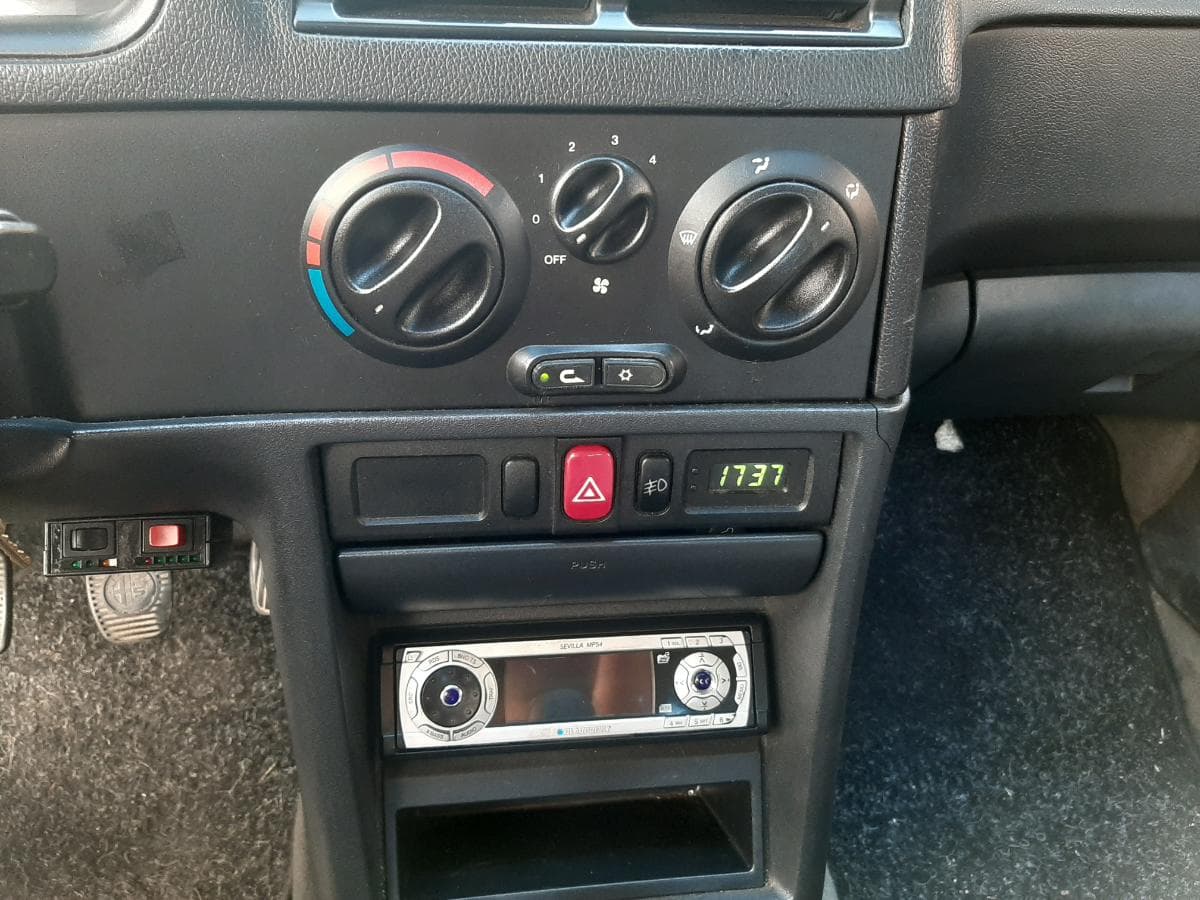 Alfa Romeo 146 1.4 ie· Ano 1996 — image 11