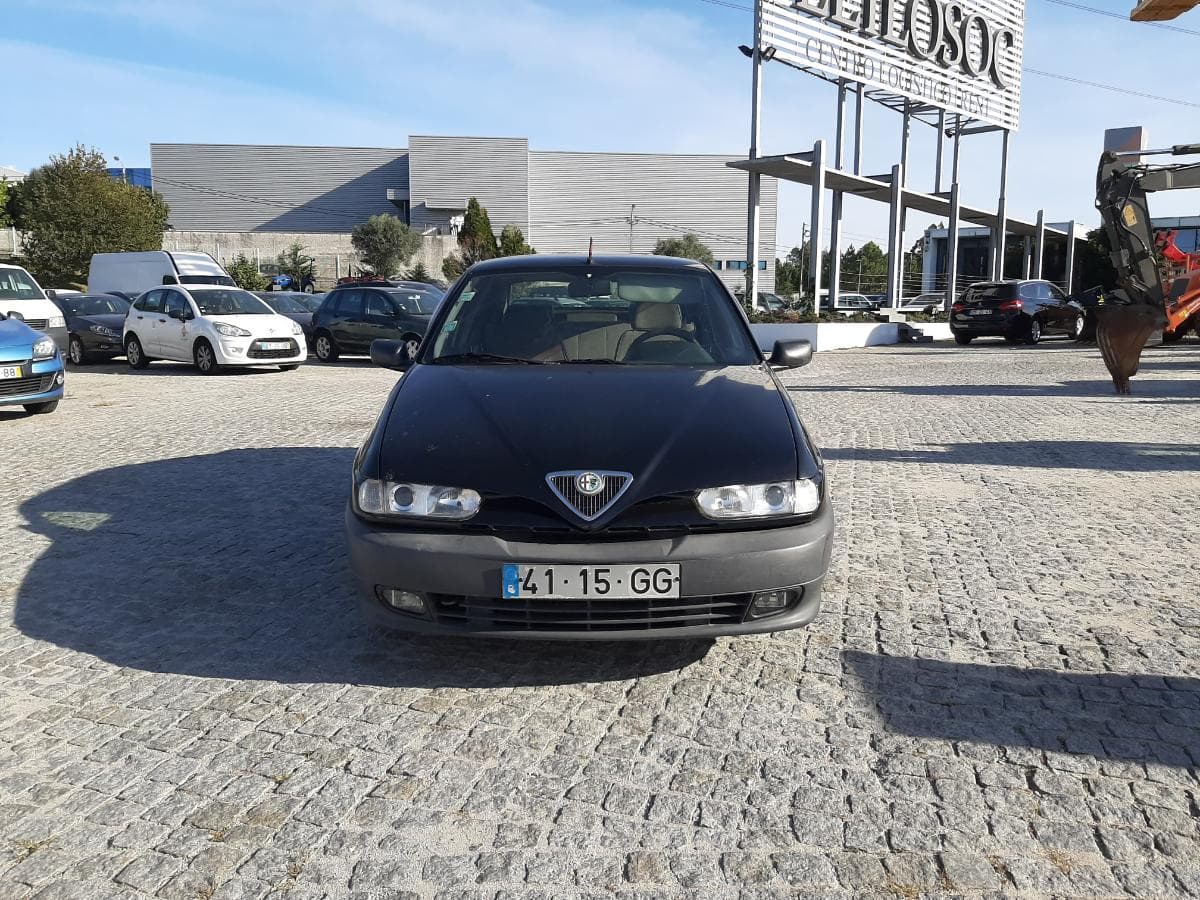 Alfa Romeo 146 1.4 ie· Ano 1996 — image 2