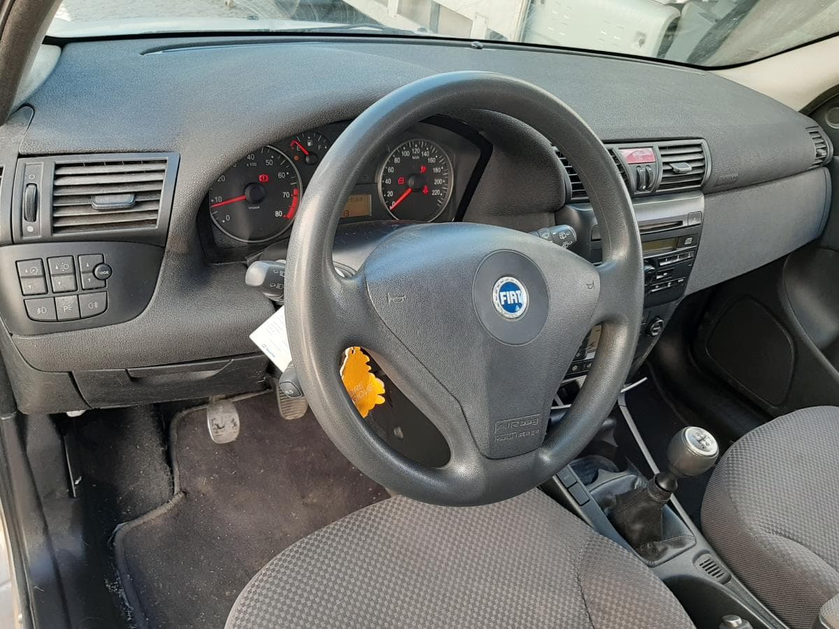 Fiat Stilo 1.6 · Ano 2002 — imagem 11
