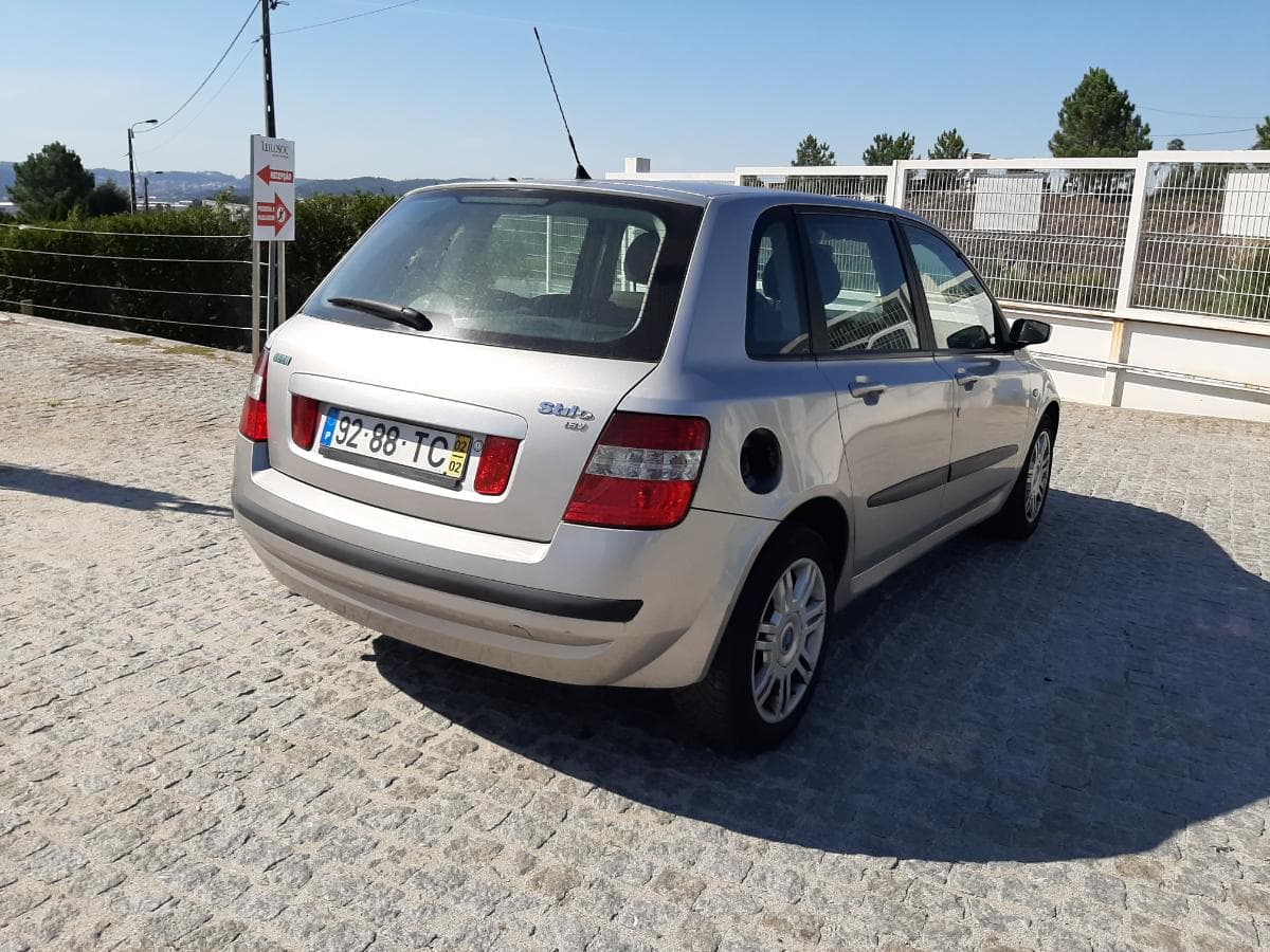 Fiat Stilo 1.6 · Ano 2002 — imagem 4