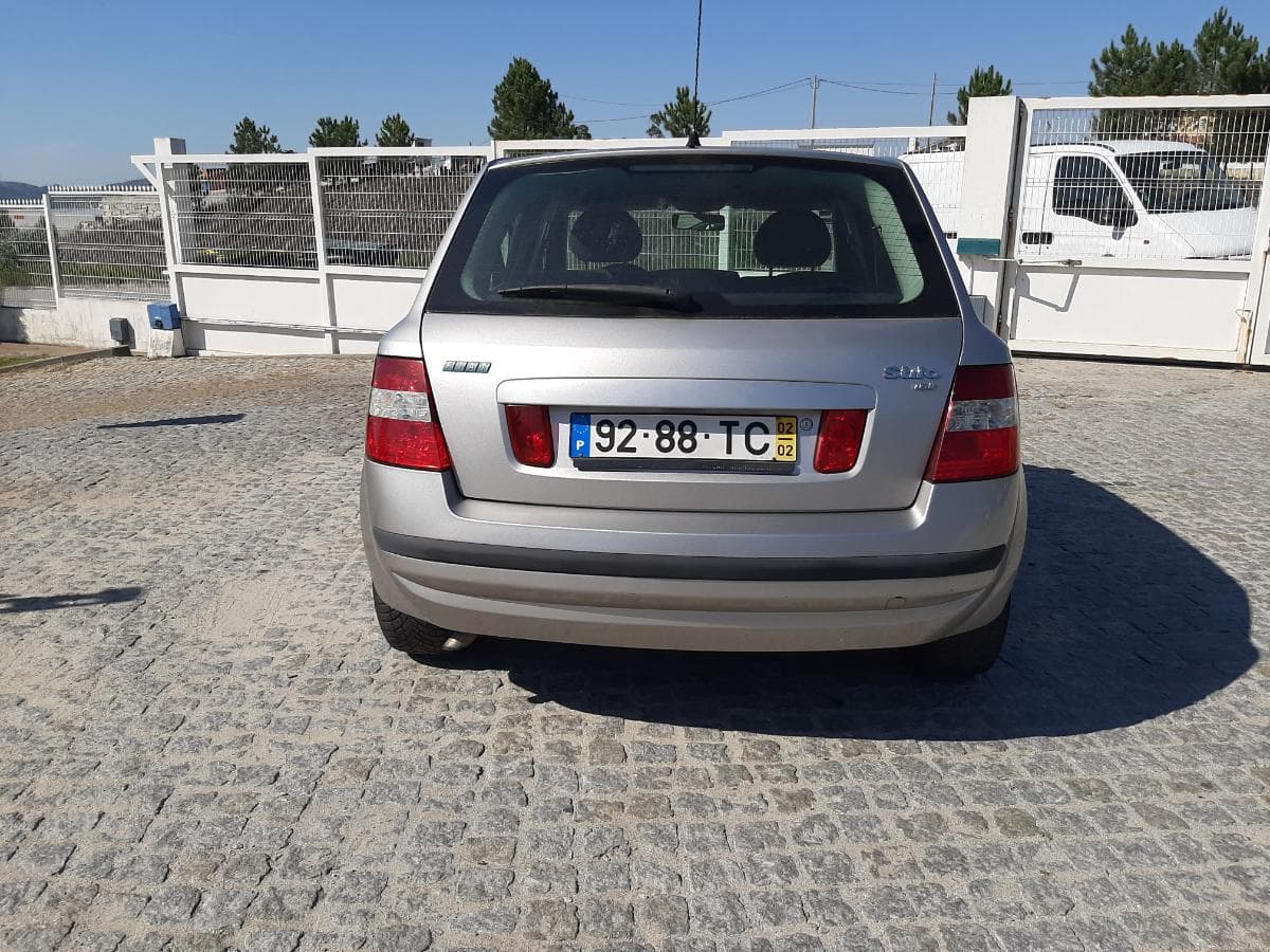Fiat Stilo 1.6 · Ano 2002 — imagem 5