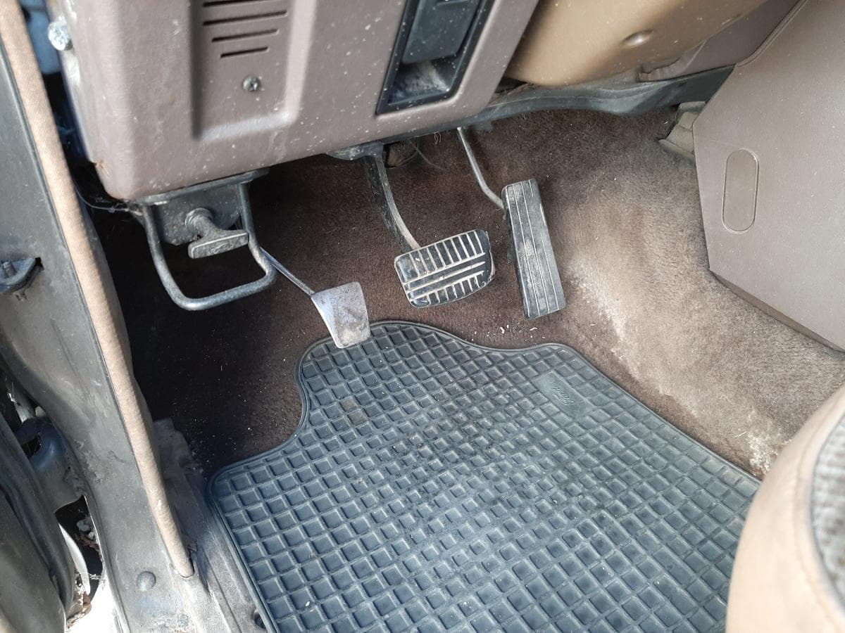 Mitsubishi Pagero ·Ano 1986 — imagem 16