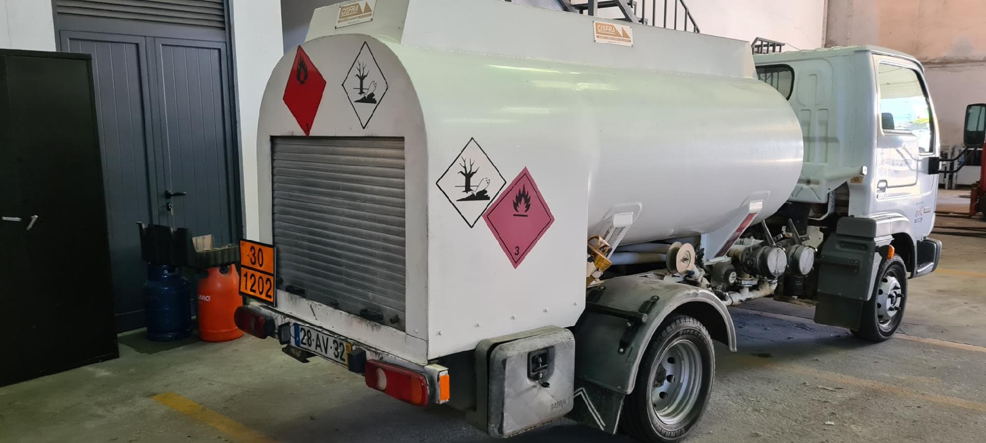 NISSAN CABSTAR · Viseu — imagen 3