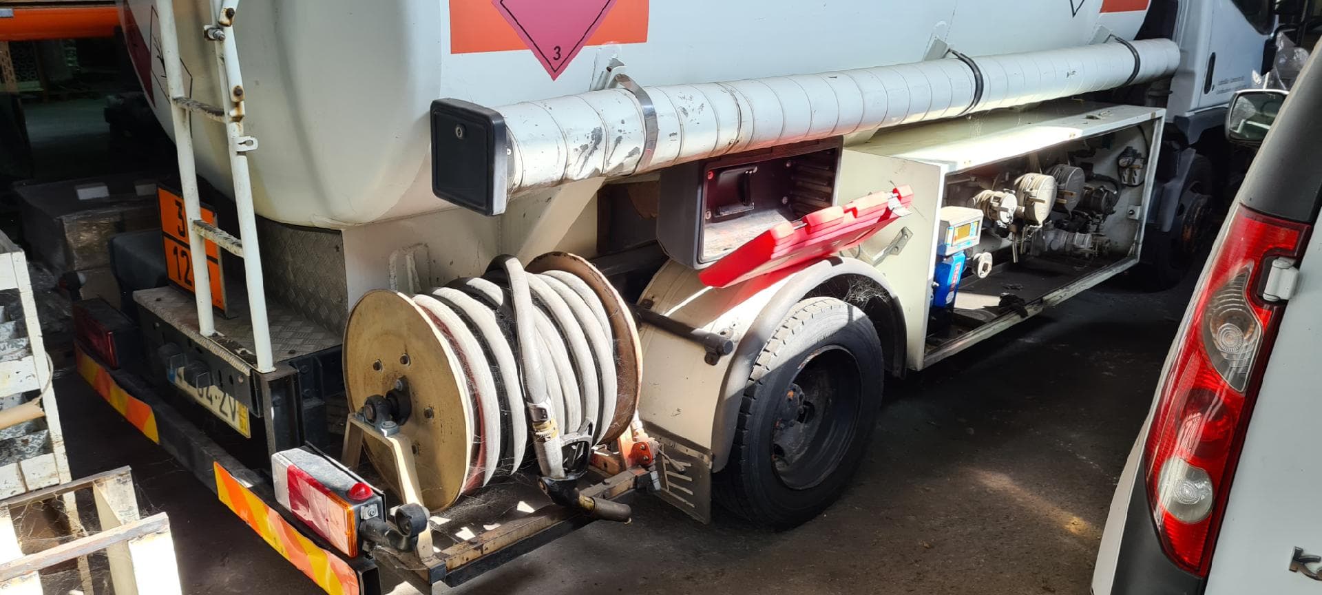MITSUBISHI CANTER · Viseu — imagem 3