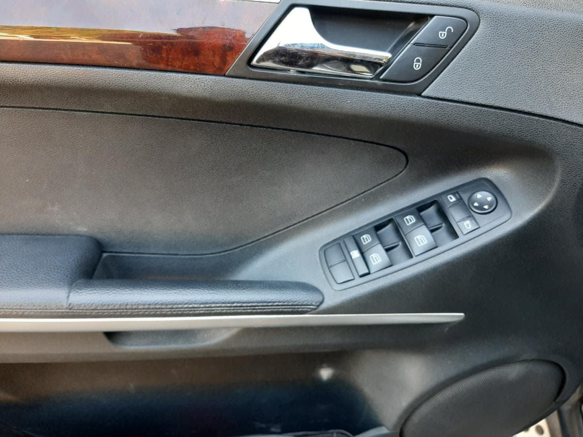 Mercedes-Benz ML 320 CDI · Ano 2007 — imagem 11