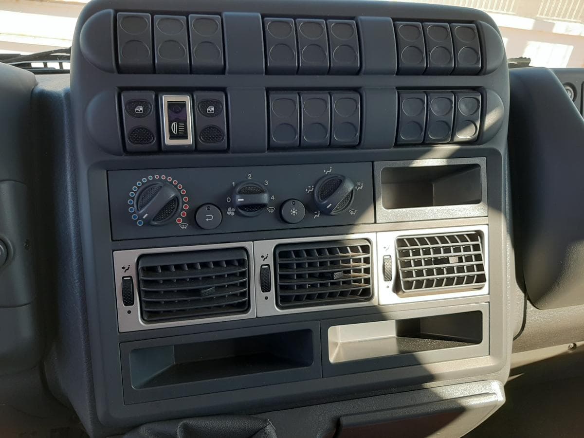 Iveco Eurocargo ML 75 E16 · Ano 2008 — image 15