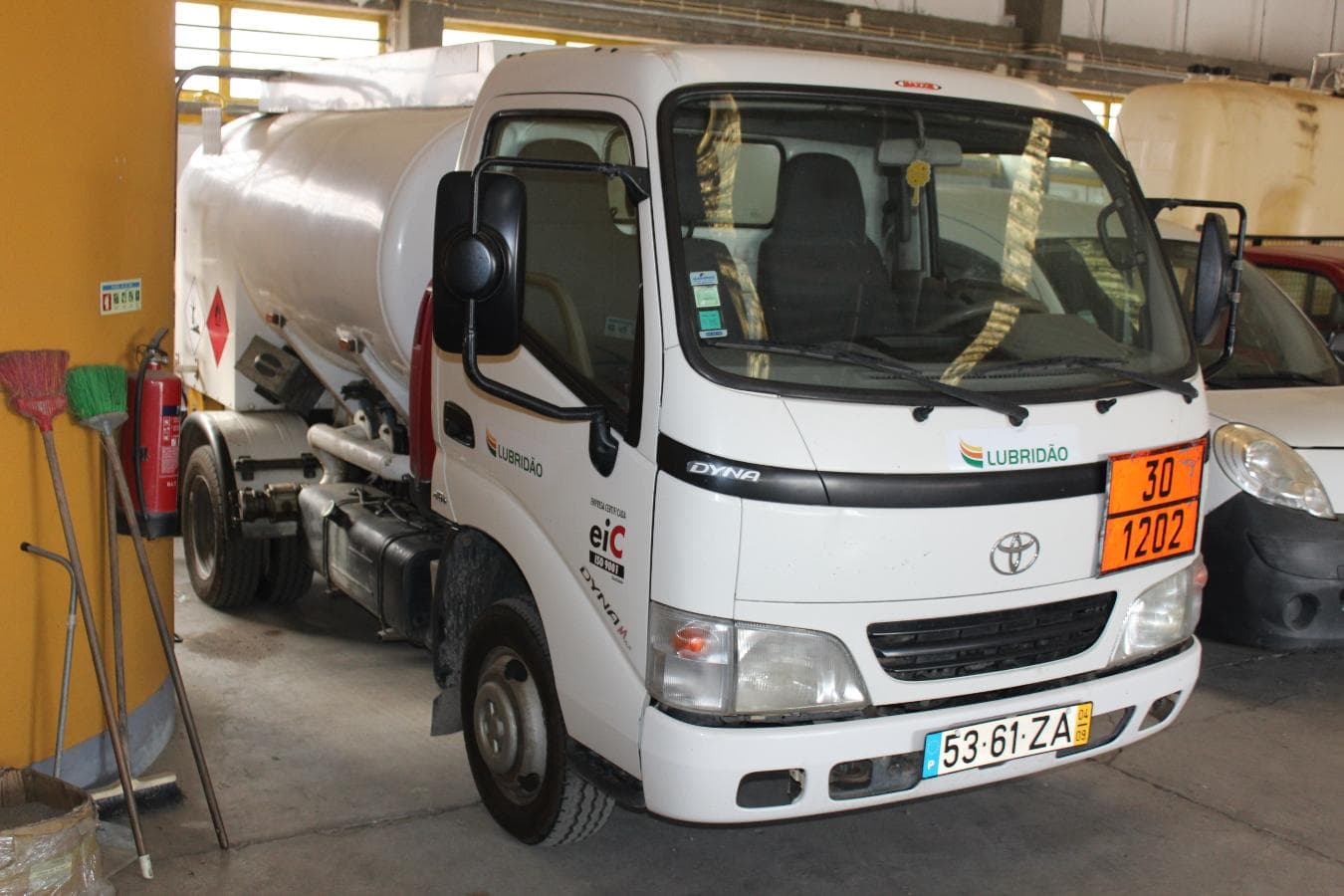 TOYOTA DYNA · Évora — imagen 2