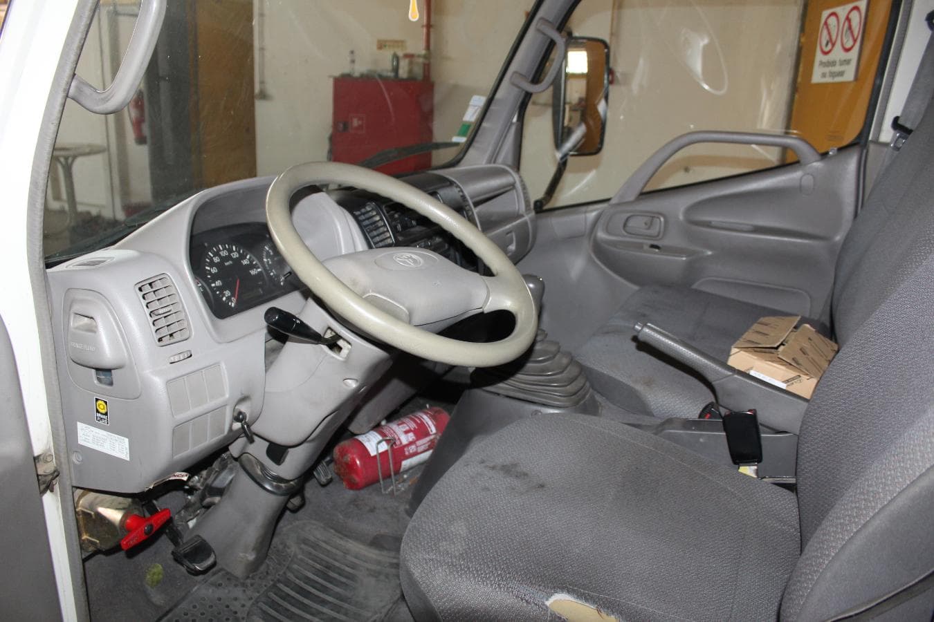 TOYOTA DYNA · Évora — imagen 6