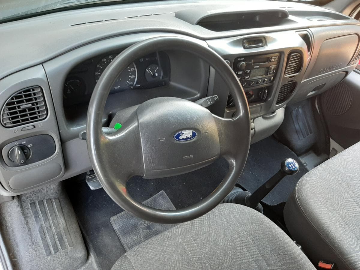 Ford Transit 2.0 · Ano 2001 — imagem 12