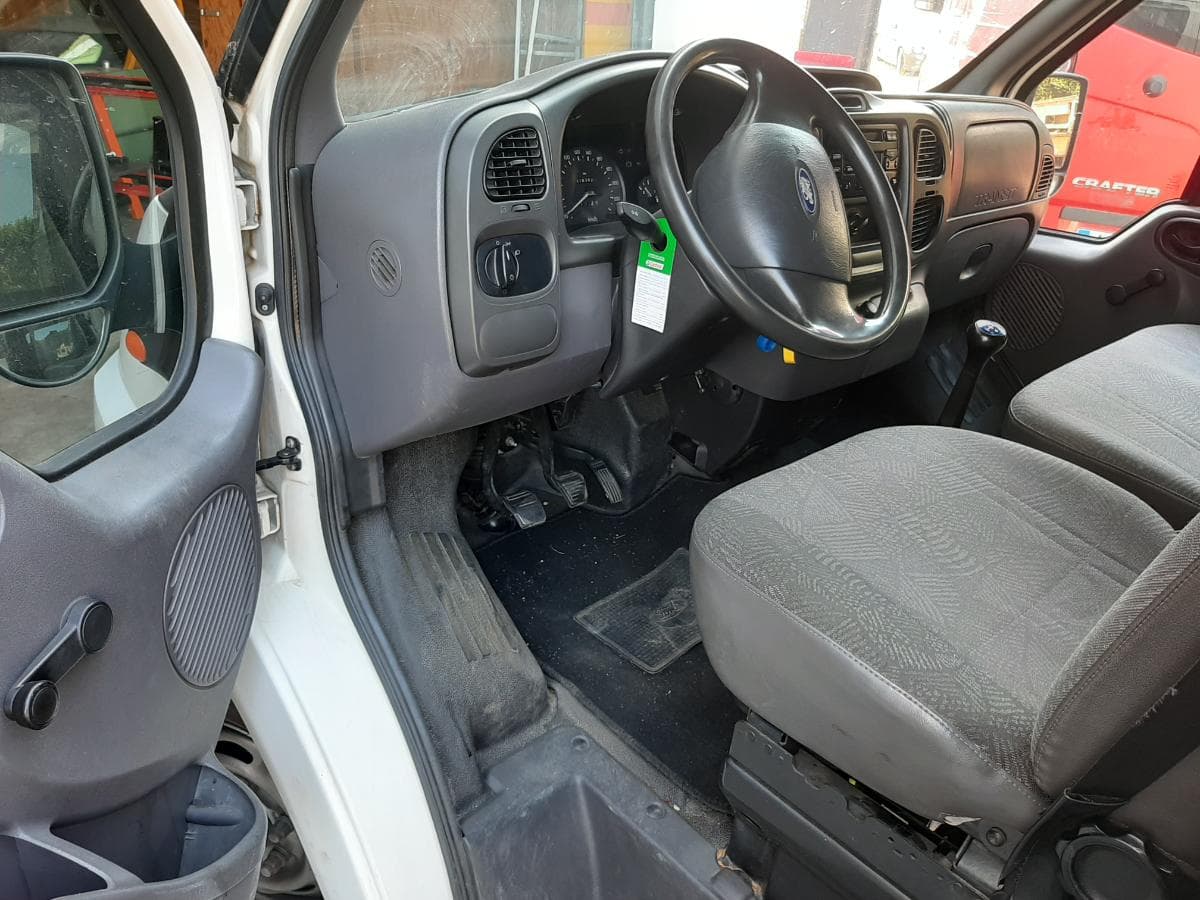 Ford Transit 2.0 · Ano 2001 — imagem 9