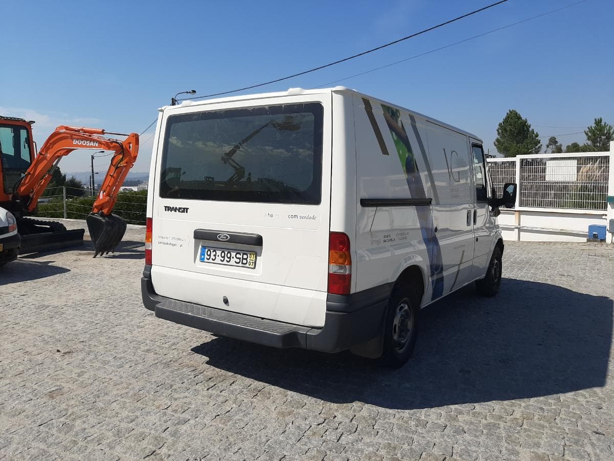 Ford Transit 2.0 · Ano 2001 — imagem 4