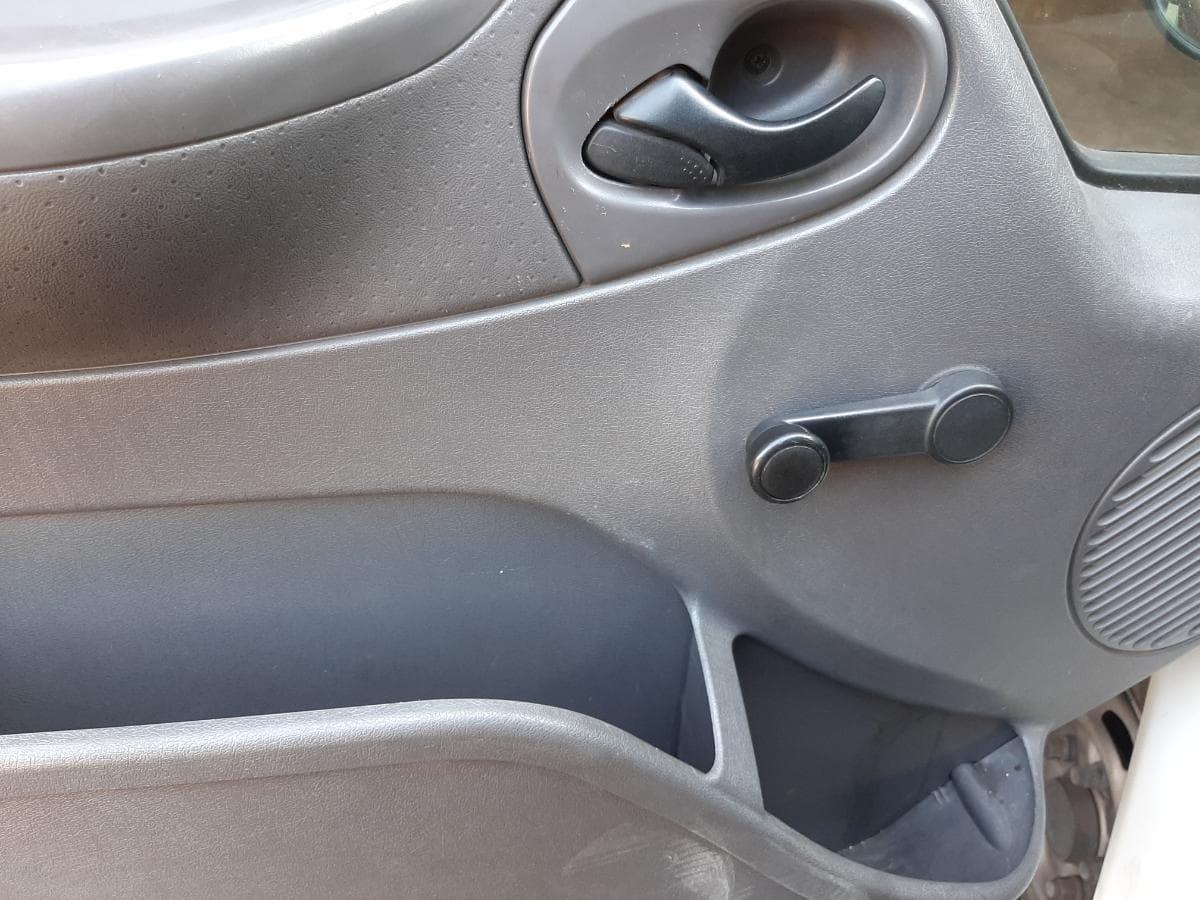 Ford Transit 2.0 · Ano 2001 — imagem 14