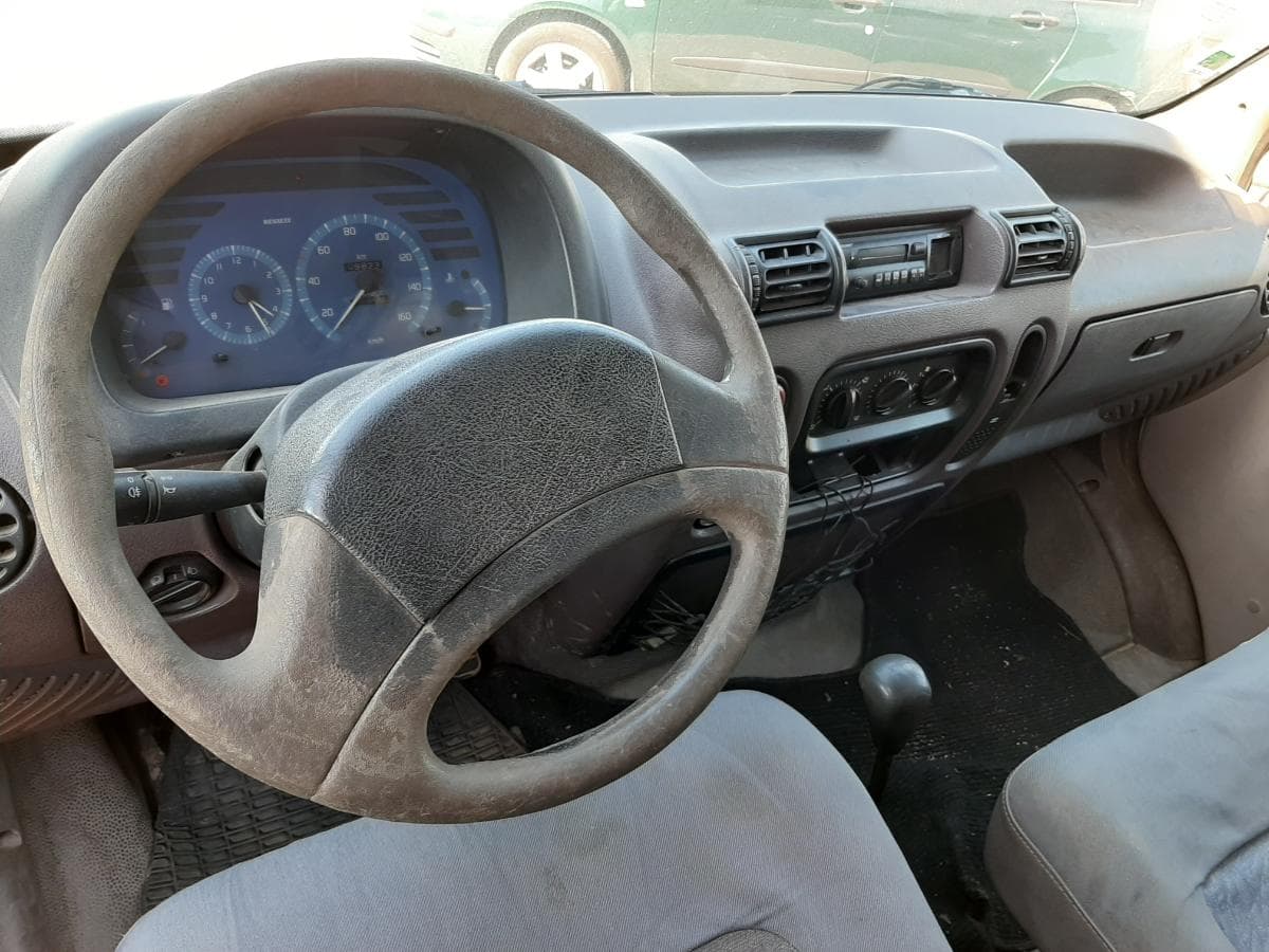 Renault Master 2.5D · Ano 1998 — imagen 13