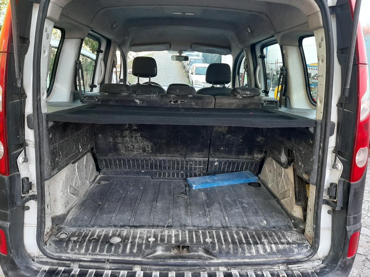 Renault Kangoo 1.5 DCI · 5 Lugares · Ano 2011 — imagem 7