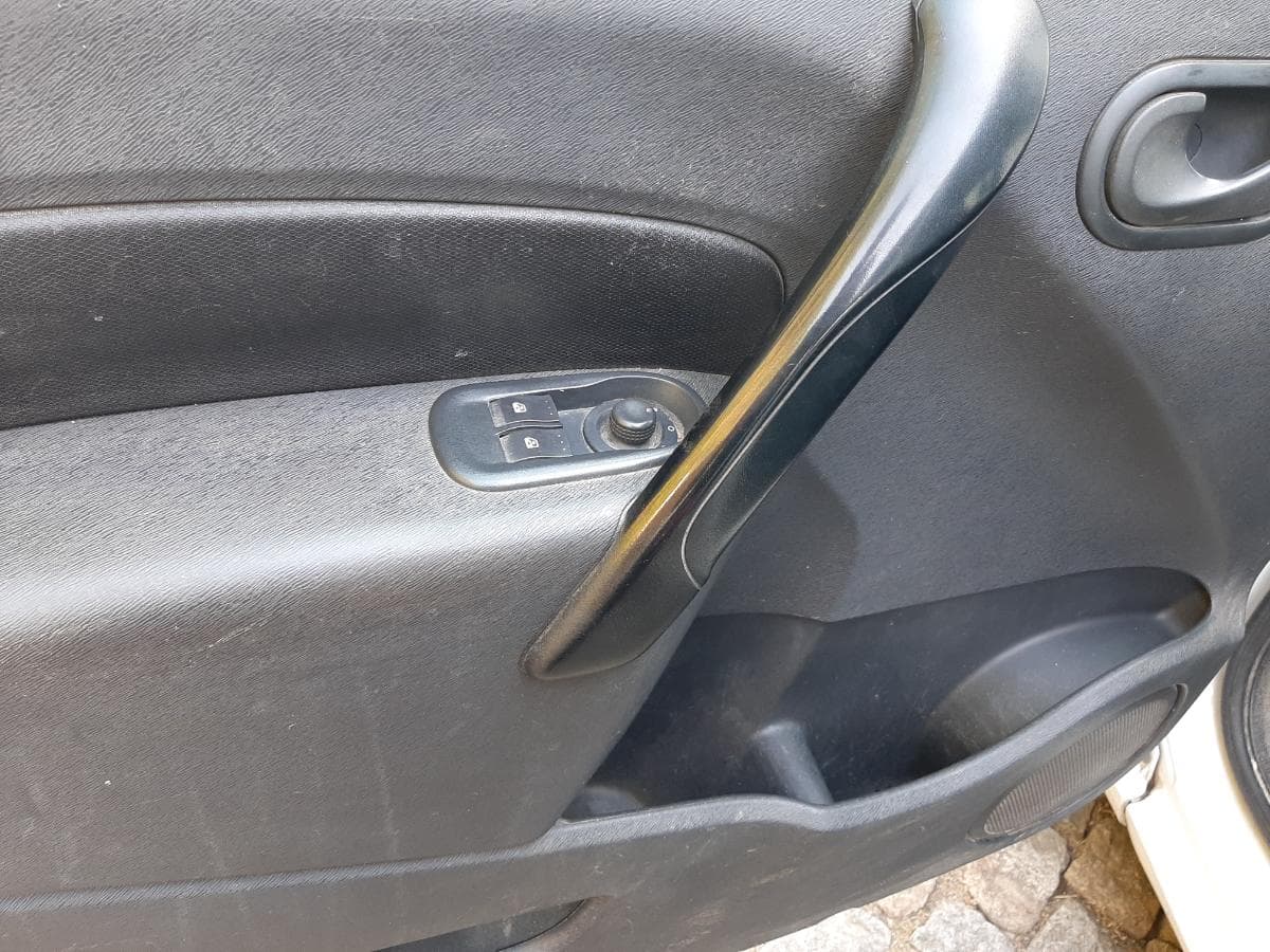 Renault Kangoo 1.5 DCI · 5 Lugares · Ano 2011 — imagem 21