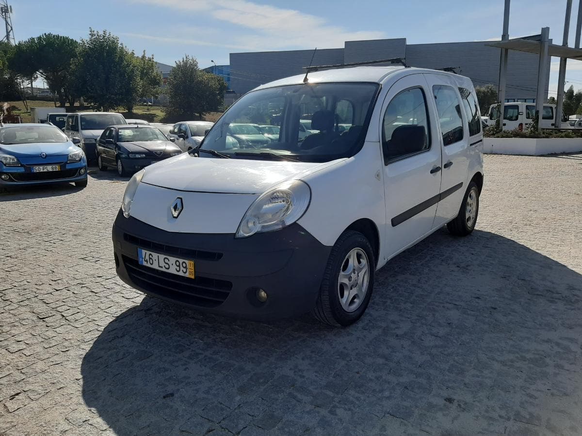 Renault Kangoo 1.5 DCI · 5 Lugares · Ano 2011 — imagem 3