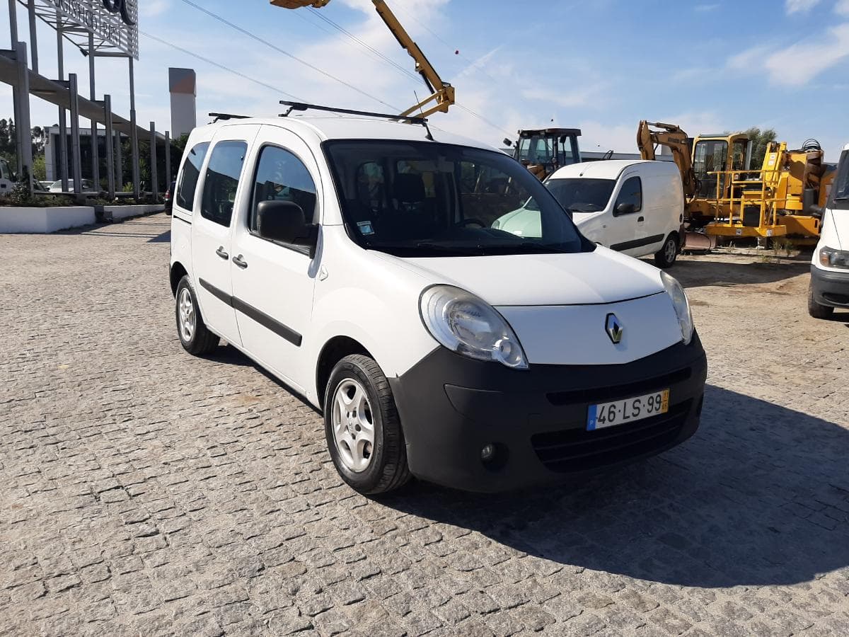 Renault Kangoo 1.5 DCI · 5 Lugares · Ano 2011 — imagem 1
