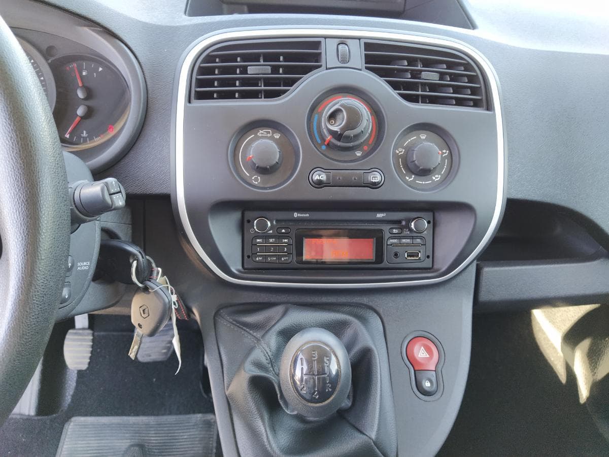 Renault Kangoo 1.5 DCI · Ano 2014 — imagen 12