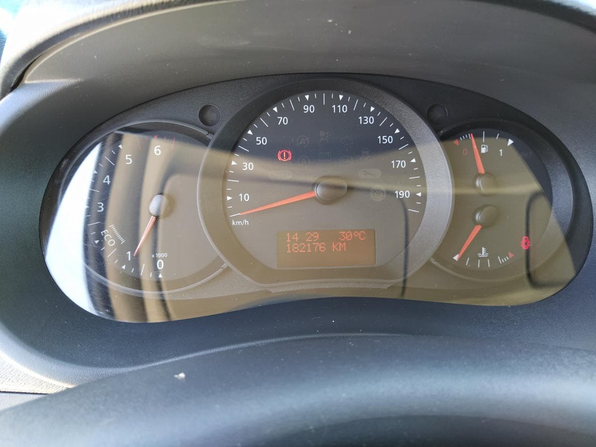 Renault Kangoo 1.5 DCI · Ano 2014 — imagen 16