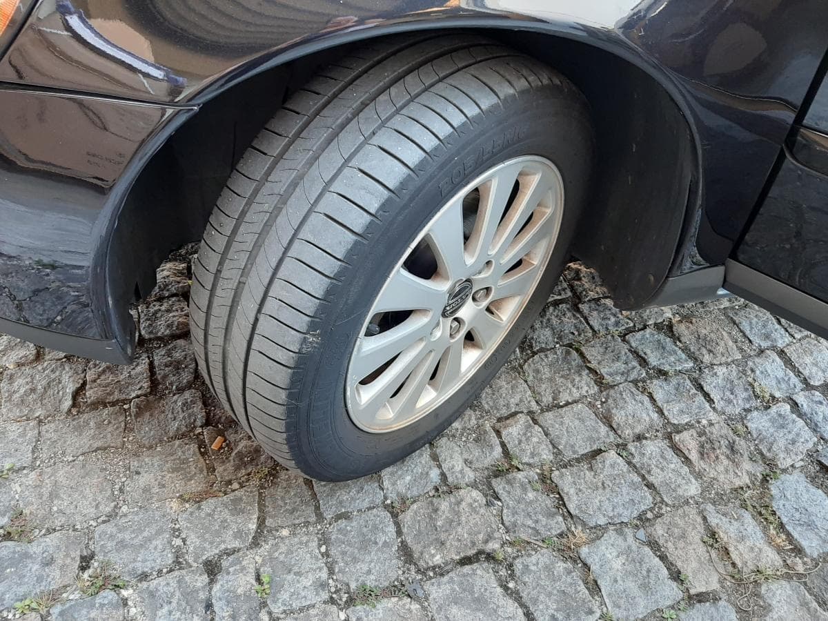 Volvo S40 1.6D · Ano 2005 — image 23