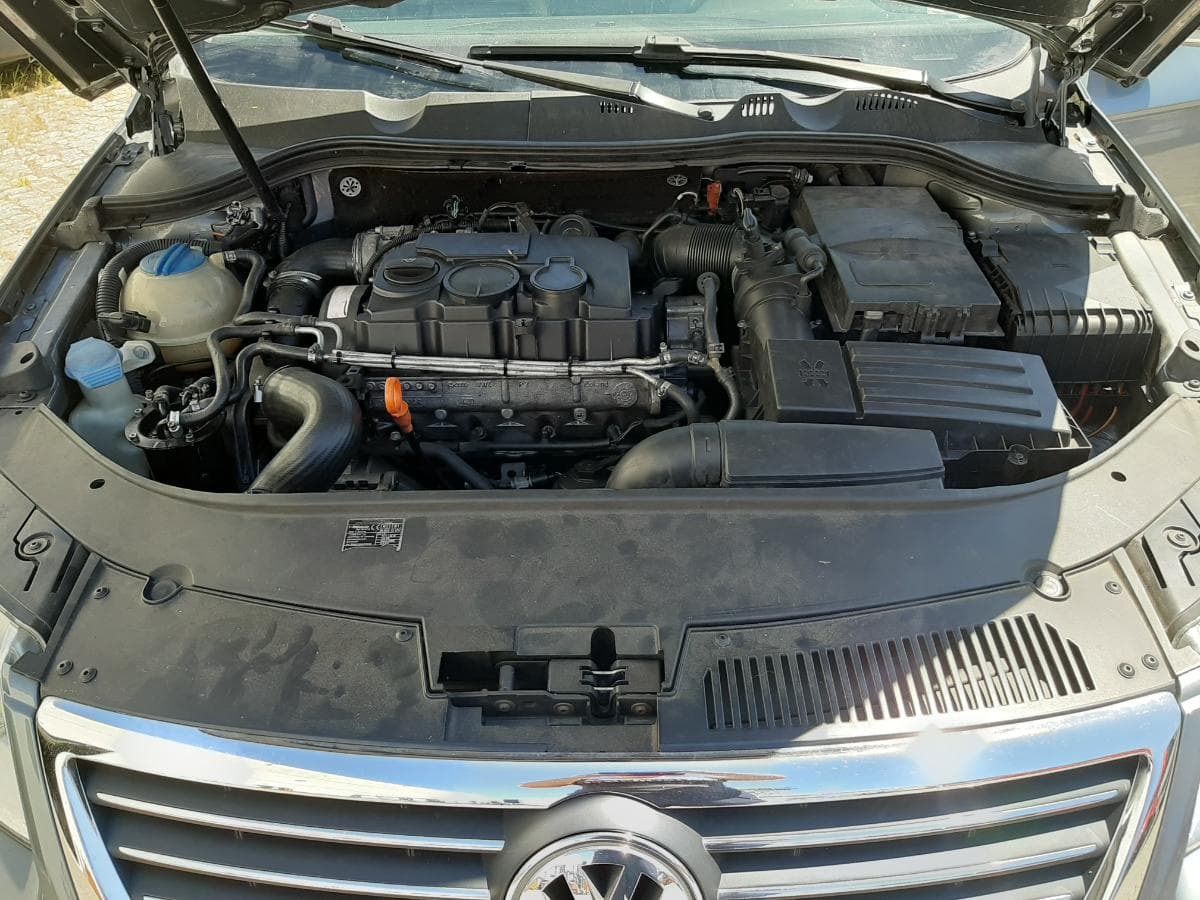 Volkswagen Passat 2.0 TDI · Ano 2005 — imagem 9