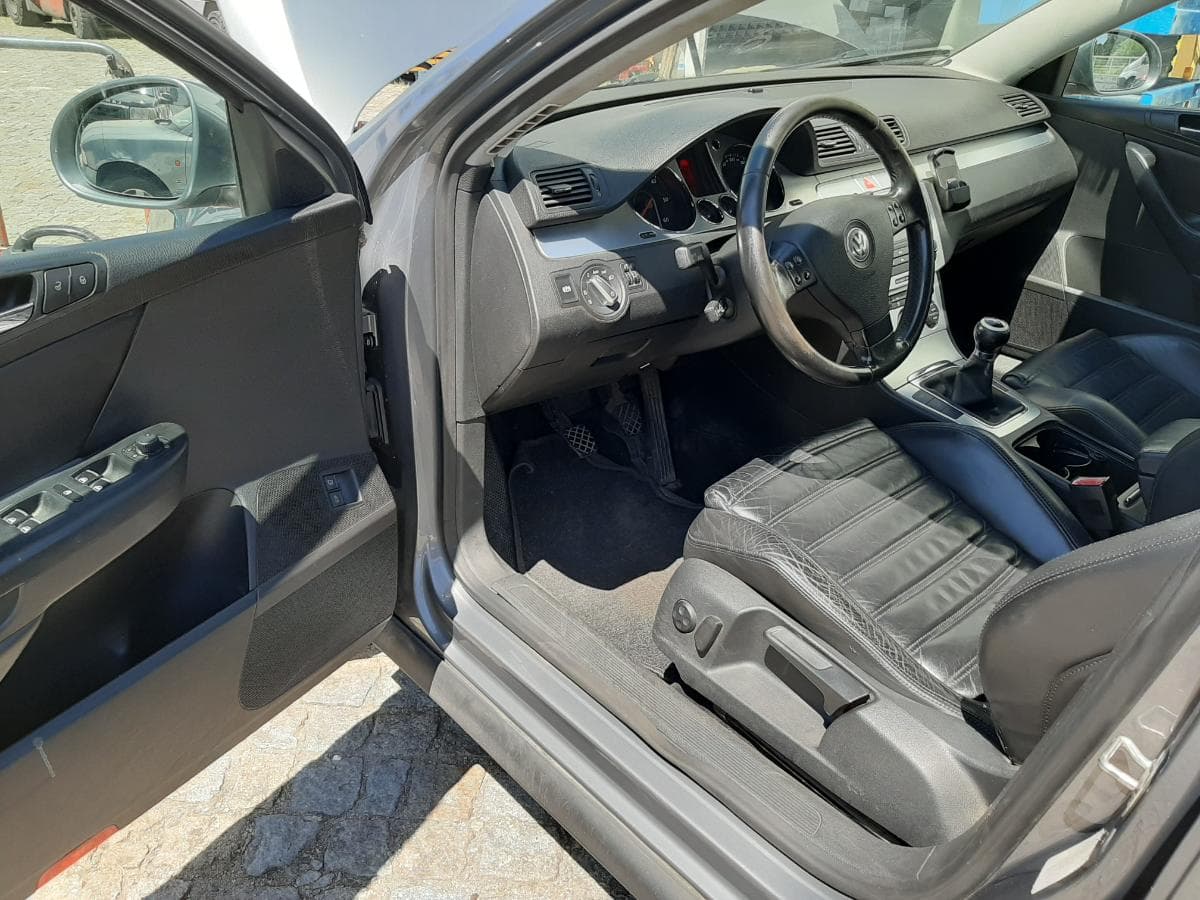 Volkswagen Passat 2.0 TDI · Ano 2005 — imagem 12