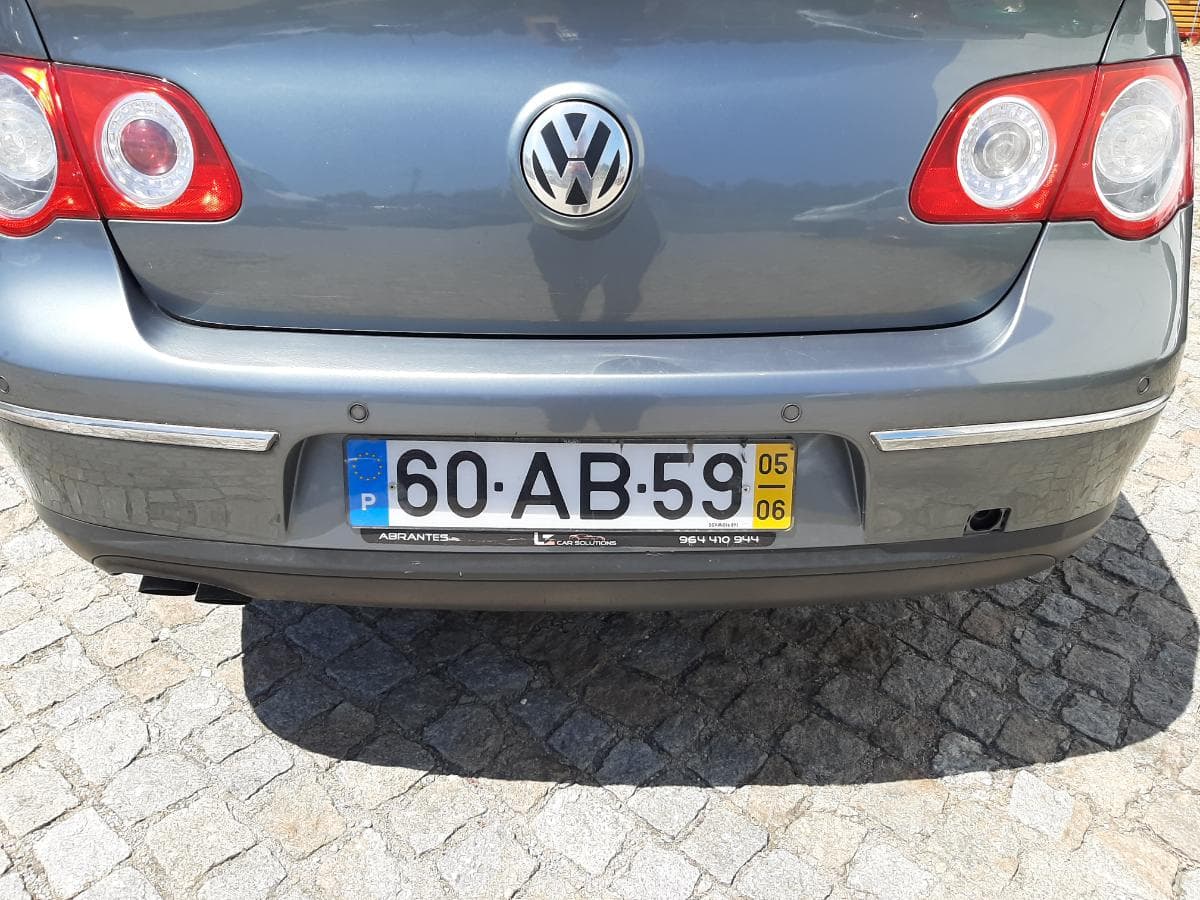 Volkswagen Passat 2.0 TDI · Ano 2005 — imagem 8