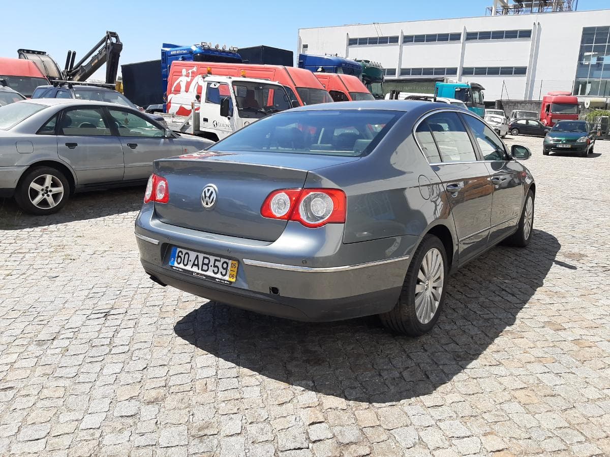 Volkswagen Passat 2.0 TDI · Ano 2005 — imagem 6