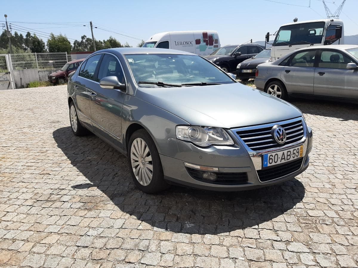 Volkswagen Passat 2.0 TDI · Ano 2005 — imagem 1