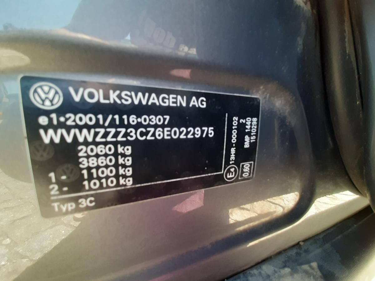 Volkswagen Passat 2.0 TDI · Ano 2005 — imagem 18