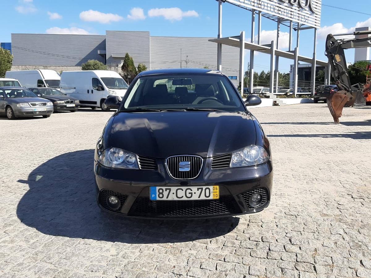 Seat Ibiza 1.2 12V · Ano 2006 — image 2