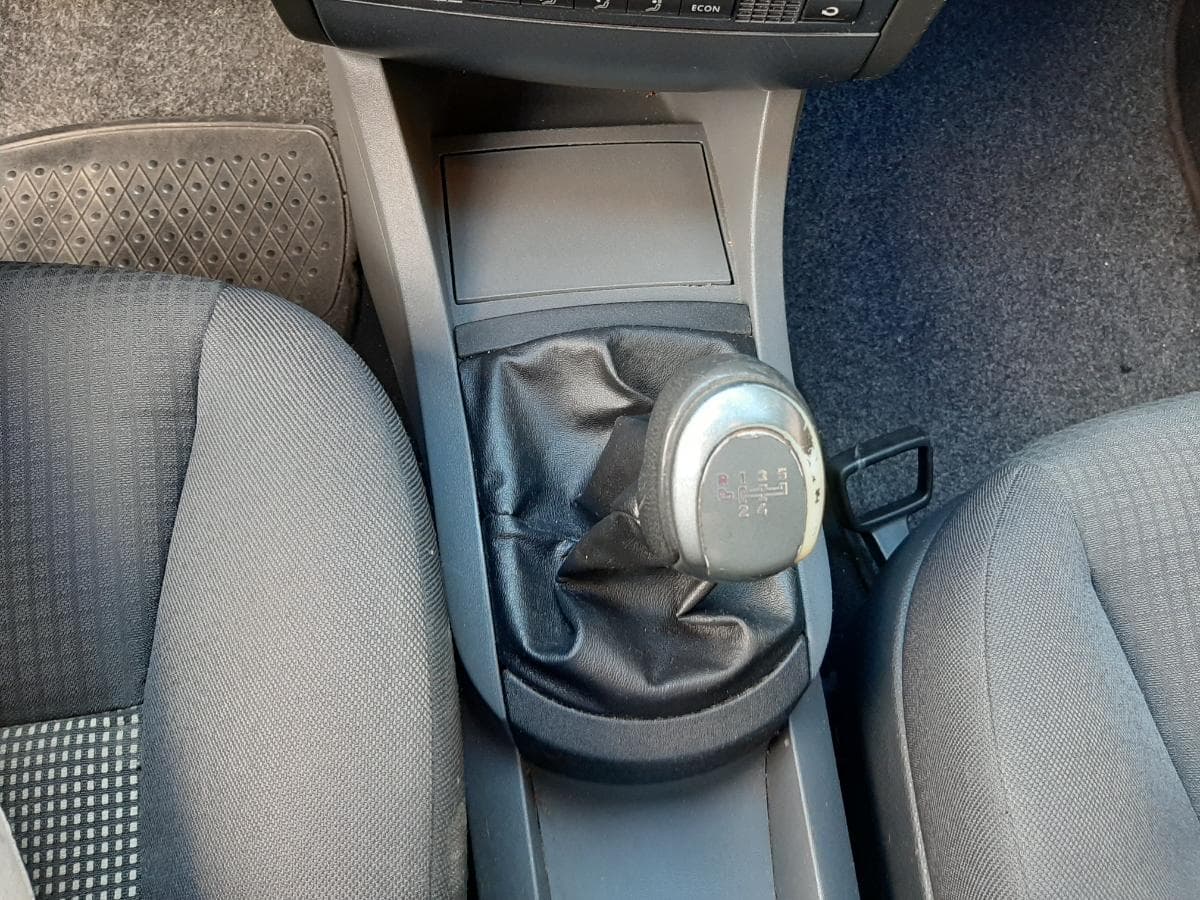Seat Ibiza 1.2 12V · Ano 2006 — image 14