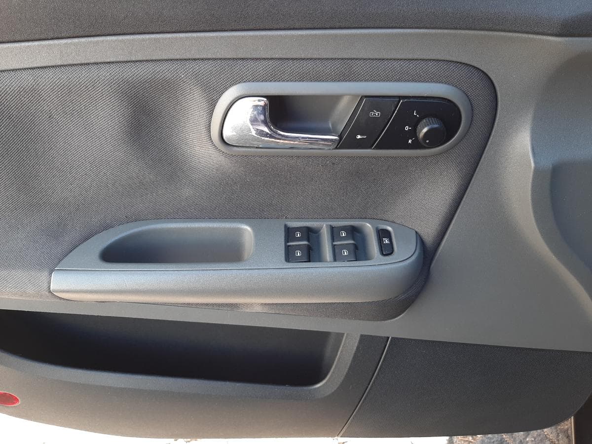 Seat Ibiza 1.2 12V · Ano 2006 — image 16