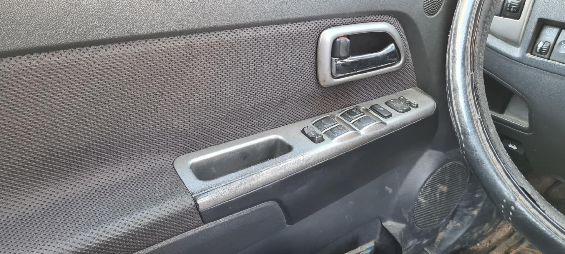 Isuzu D-Max — image 9