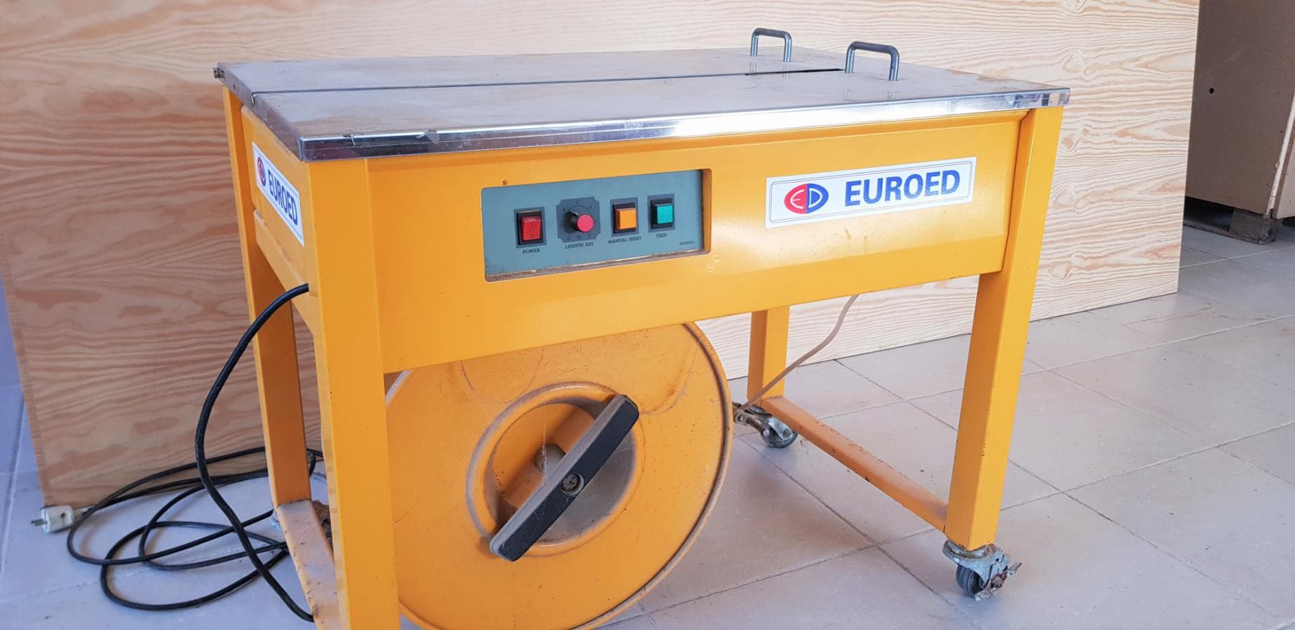 Máquina de cintar semi automática — imagem 2