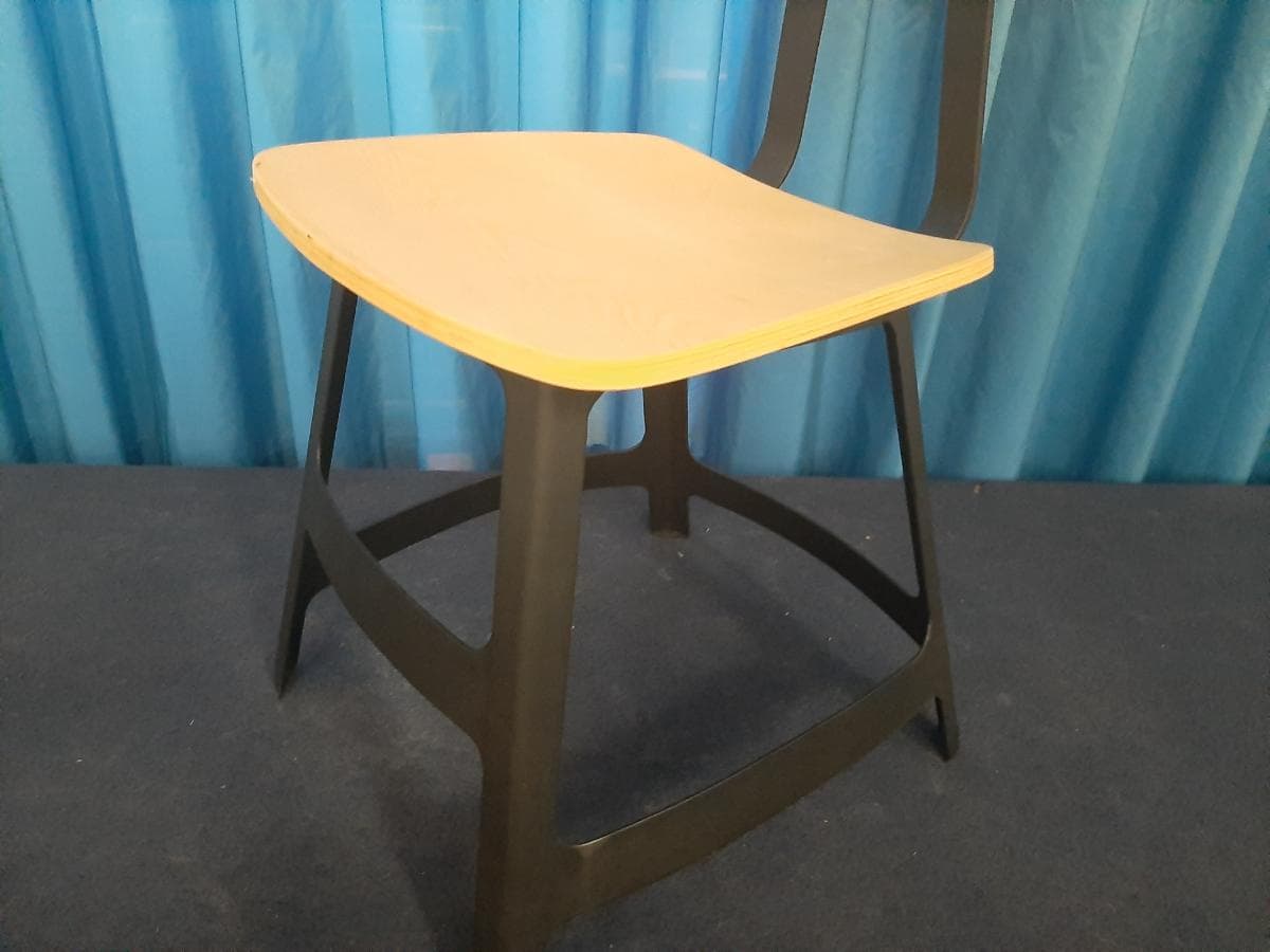 Chairs — image 3